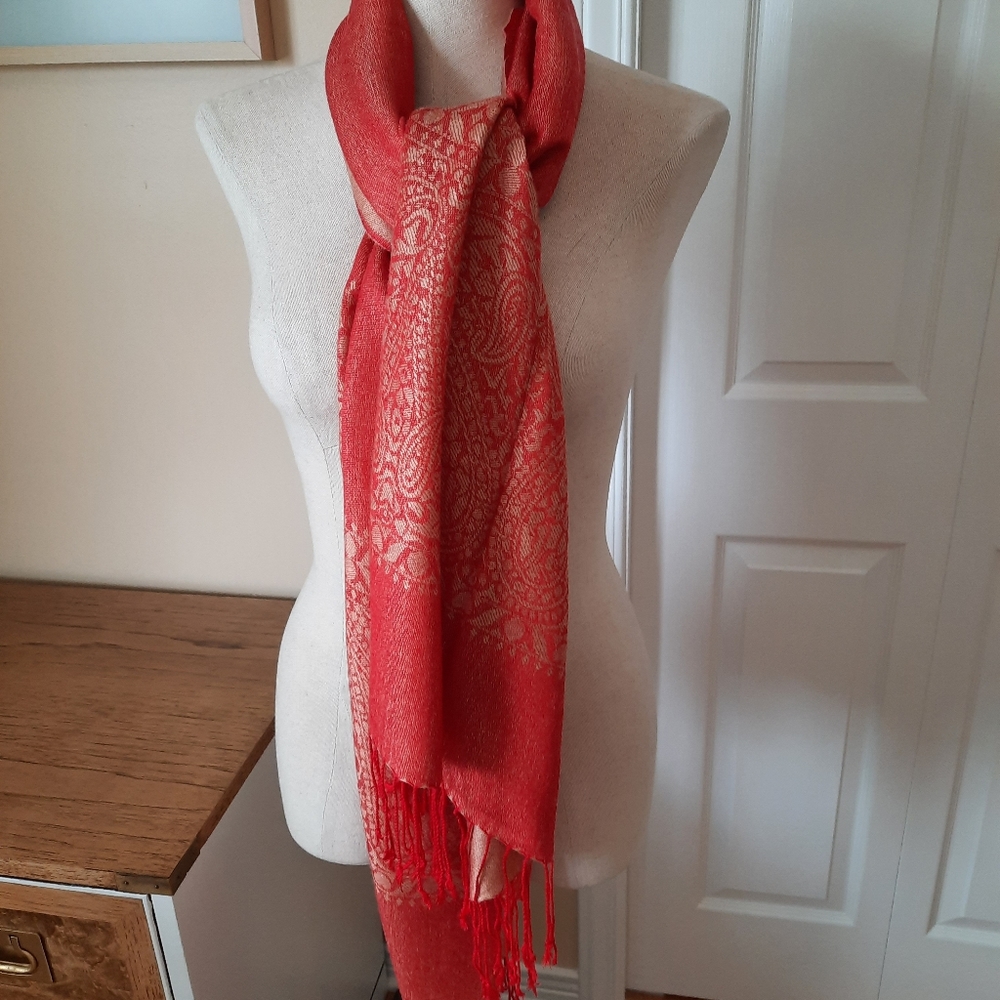 Soft, pretty scarf